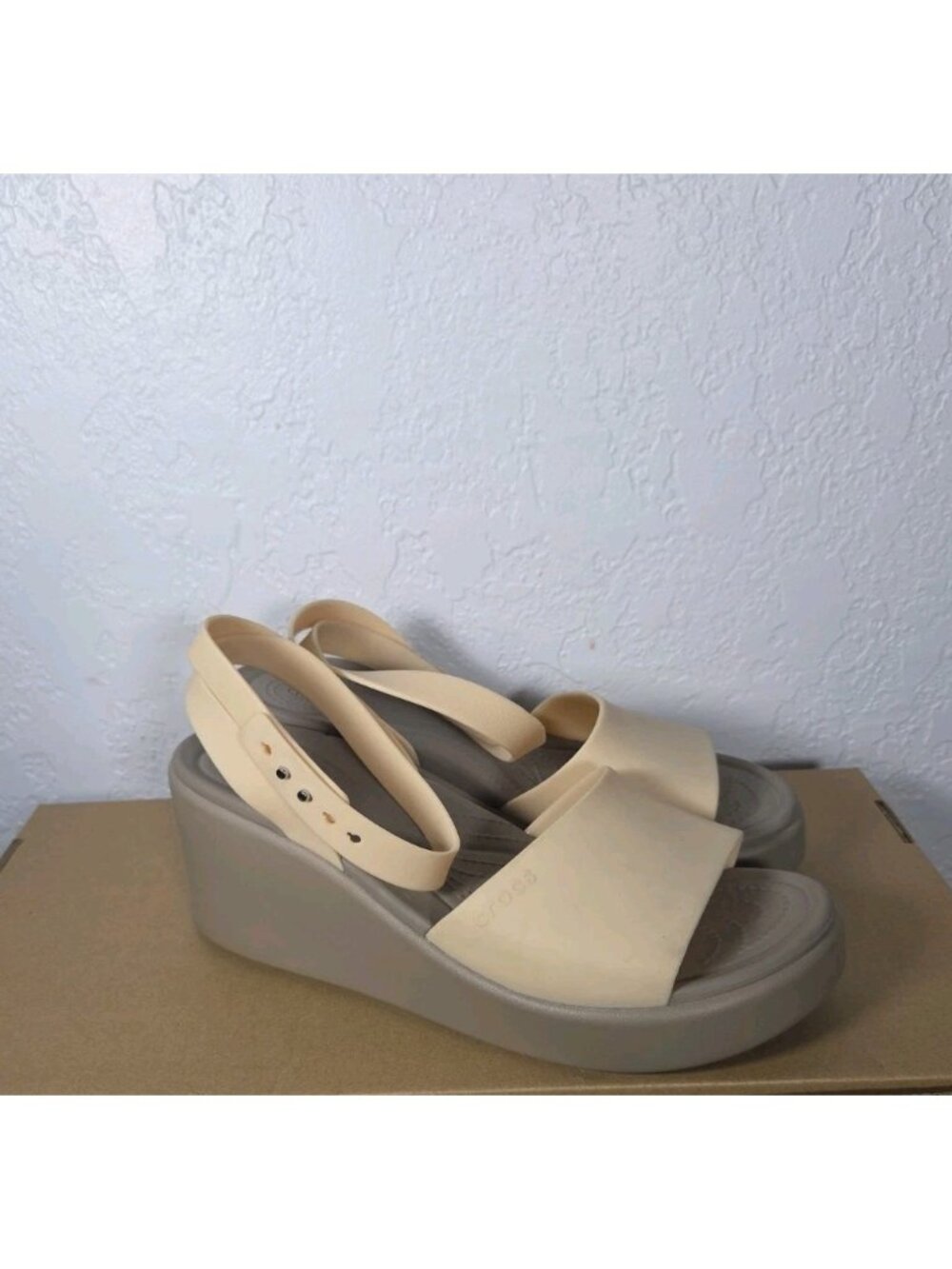 Women’s LiteRide by Crocs - Brooklyn Ankle Strap Wedge - Shiitake Sz 10